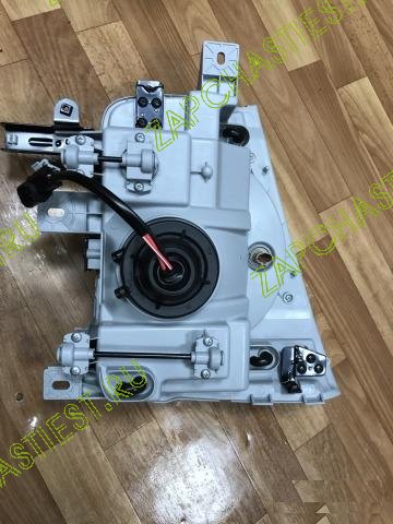 Фара передняя правая на Hyundai HD-78 92102-5K000