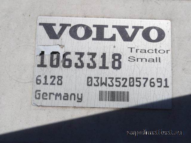 Спойлер кабины Volvo 1063318