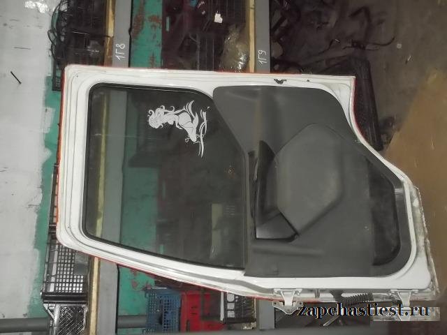 Дверь передняя RH Renault 5600464824