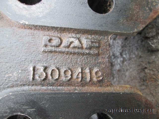 Кронштейн переднего бампера - DAF XF