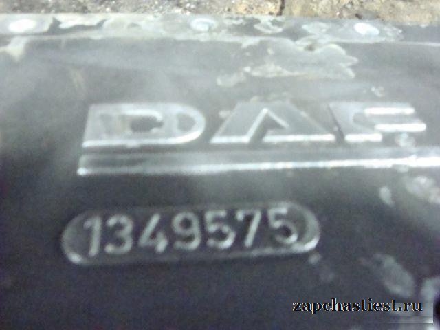 1349575.Крышка блока цилиндров DAF XF