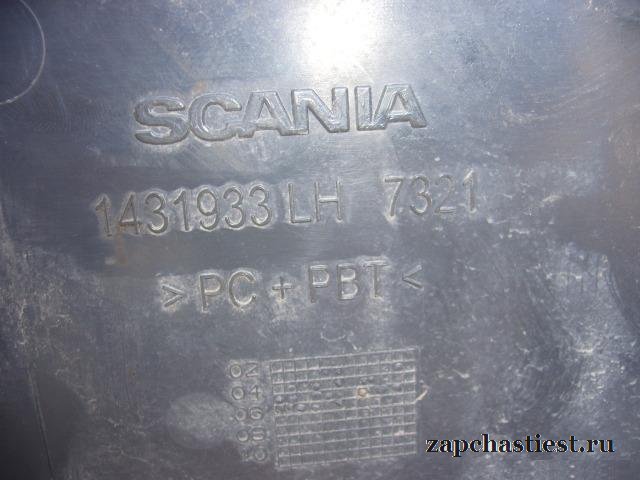 Накладка задняя верхняя левая на крыло Scania R