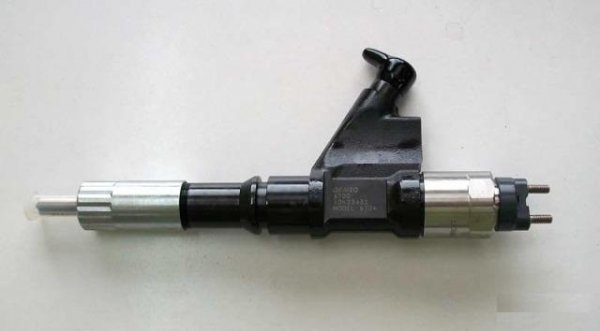 Форсунка Евро-3 denso howo R61540080017A