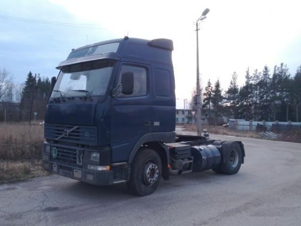 Тягач volvo FH12