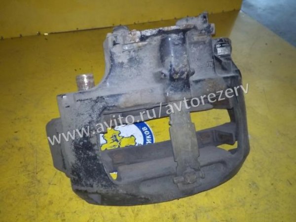 Renault Premium Суппорт правый Meritor 5001872043